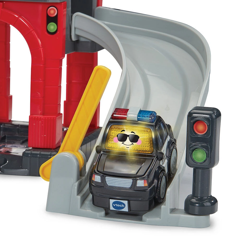 VTech Tut Tut Bolides Super Centre de secours interactif