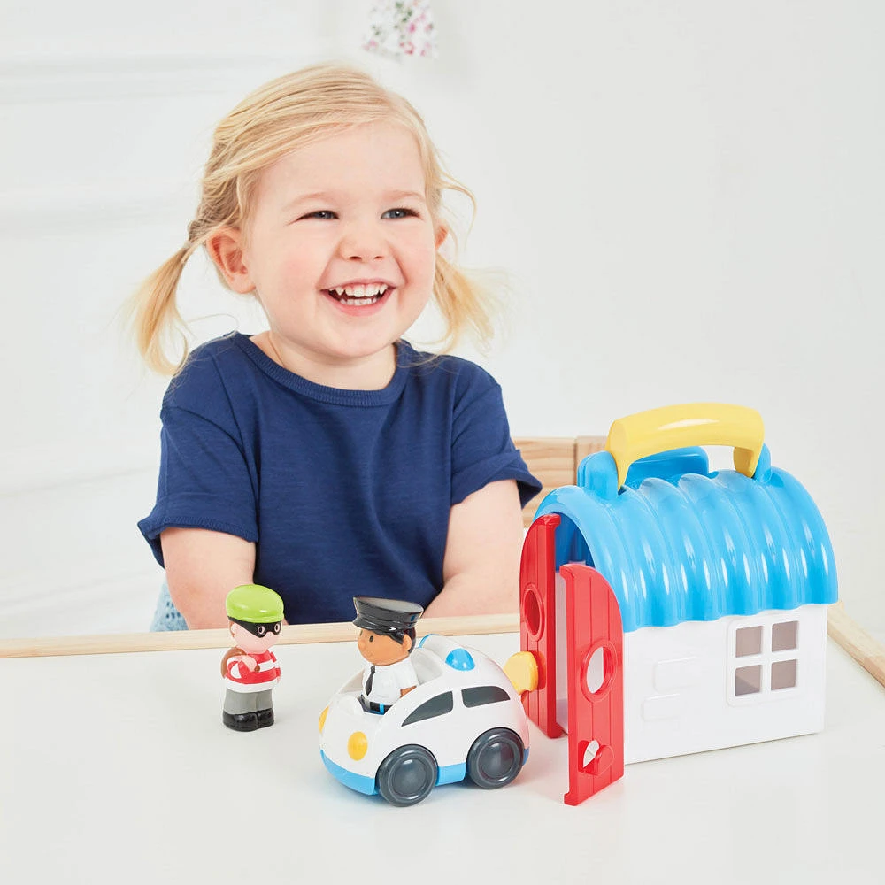 Early Learning Centre Happyland Take and Go Police Station - English Edition - R Exclusive