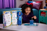 Poupée Princesse Chloe Charmant, fille de Cendrillon et coffret de jeu Descendants: The Rise of Red de Disney de Mattel, Le Livre de Sortilèges, mélangez pour surprendre
