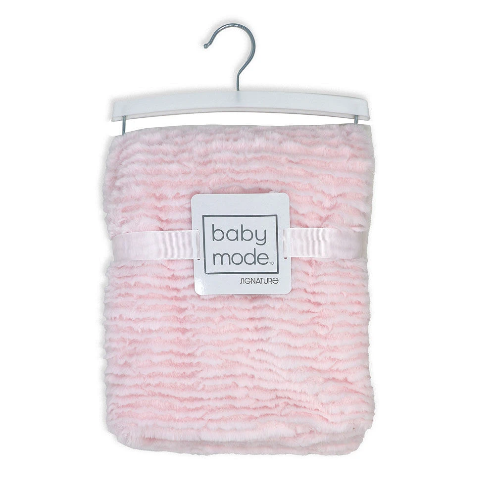 Baby Mode Signature Ridged Plush Blanket