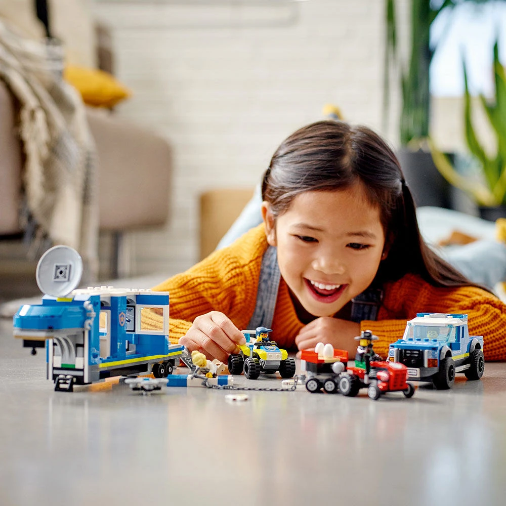 LEGO City Police Mobile Command Truck 60315 Building Kit (436 Pieces)
