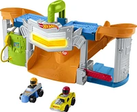 Fisher-Price Little People Hot Wheels Race Track for Toddlers, Race and Go Track Set, 2 Cars