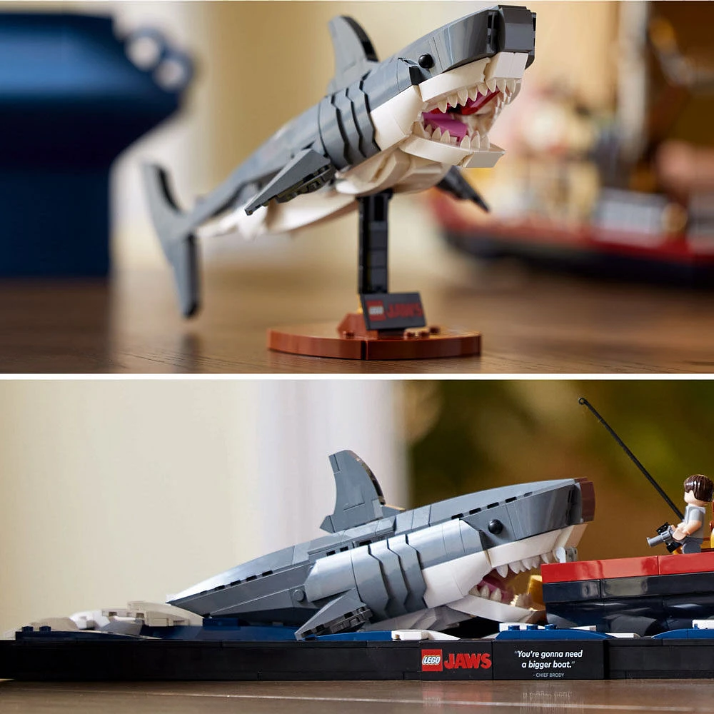 LEGO Ideas Les Dents de la mer, Ensemble de construction de requin, Ensemble de diorama pour adultes, Comprend le bateau Orca 21350