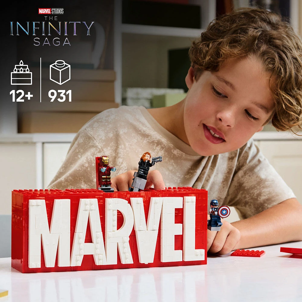 LEGO Marvel : Logo et figurines MARVEL, Ensemble à construire avec personnages des Avengers 76313