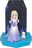 Mattel Disney Frozen 2, Coffret de petites poupées Ice Reveal avec 1 poupée, du gel glacé moelleux et 6 surprises, dont une figurine d'ami et des pièces de jeu (les poupées peuvent varier)