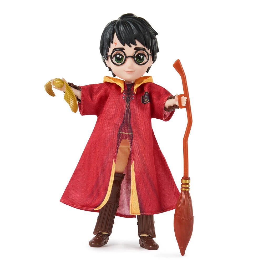 Wizarding World Harry Potter, 8-inch Harry Potter Quidditch Doll Gift Set with Robe and 9 Doll Accessories, 11 Pieces