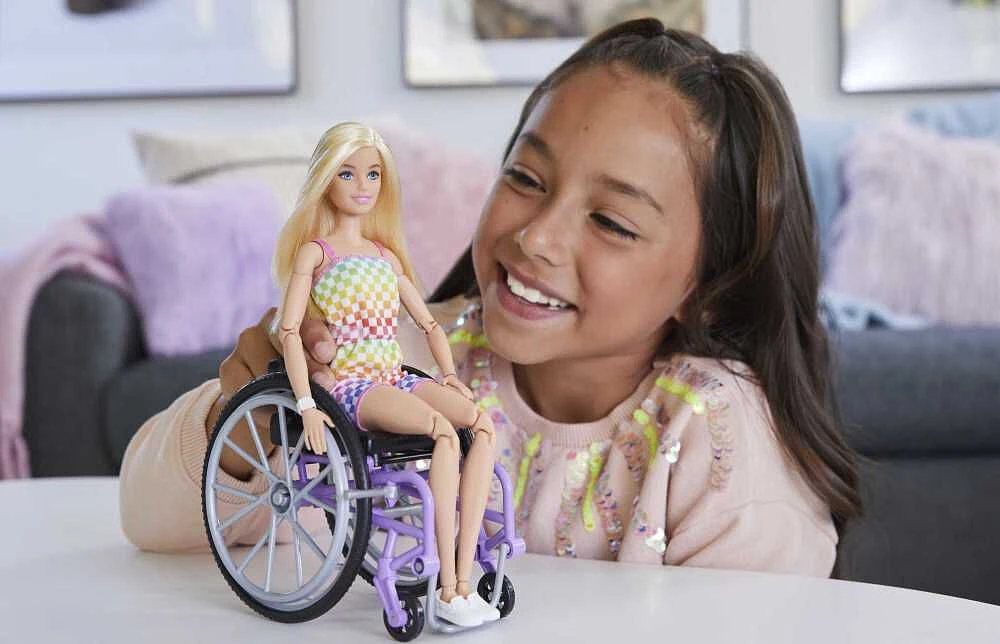 Barbie Doll with Wheelchair and Ramp, Barbie Fashionistas