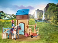 Playmobil - Amelia et Whisper avec box pour chevaux