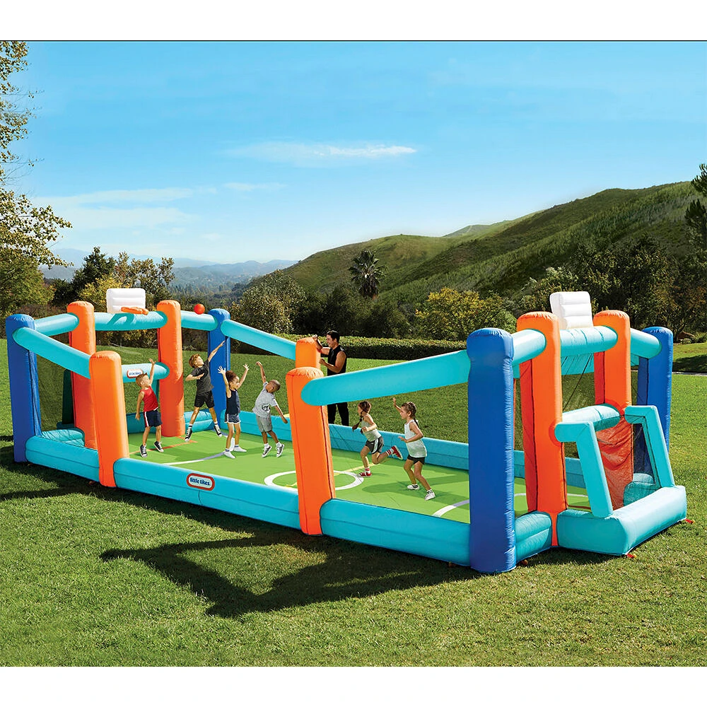 Énorme terrain gonflable de soccer et basket-ball de jardin Little Tikes