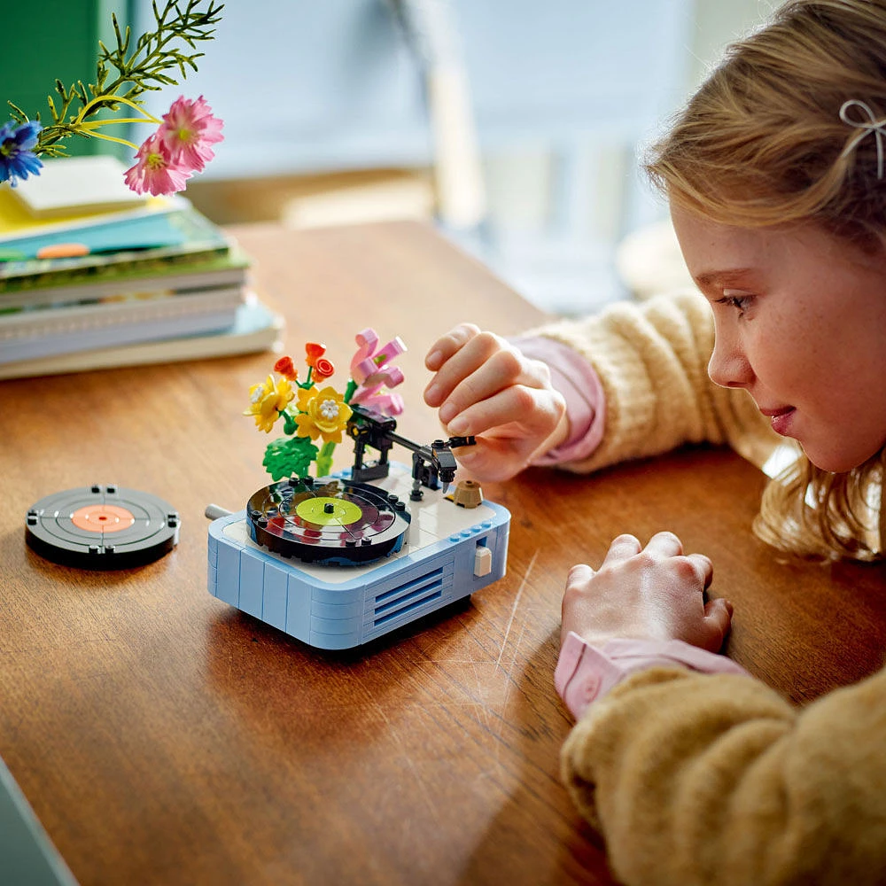 LEGO Creator 3en1 Le tourne-disque avec des fleurs, Ensemble musical, Se transforme en radio ou en microphone 31172