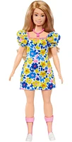 Barbie Fashionistas-Poupée atteinte de trisomie 21 avec robe