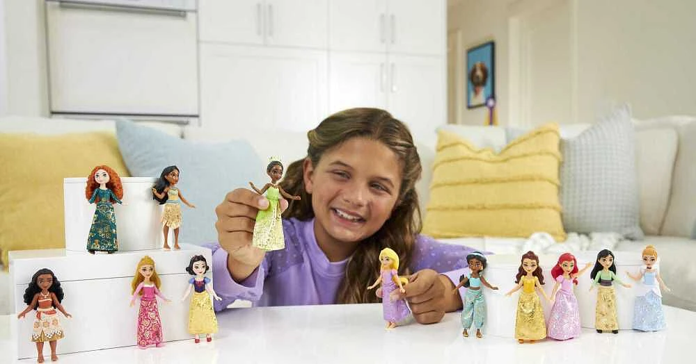 Disney Princesses Petite poupée Belle, jouet de collection