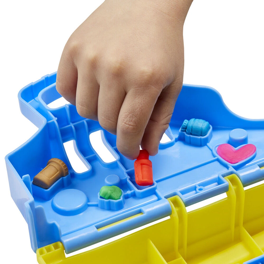 Play-Doh, Coffret Le cabinet vétérinaire avec chien, mallette avec rangement, 10 outils et 5 pots de pâte à modeler atoxique