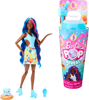 Barbie Pop Reveal Poupée de la série Fruit, thème punch avec 8 surprises dont 1 animal de compagnie et des accessoires, slime, parfum et changement de couleur