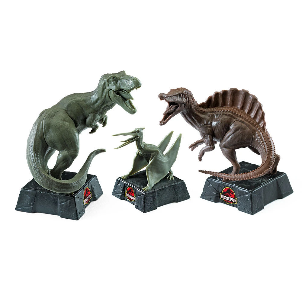 The Noble Collection Jurassic Park Chess Set - English Edition