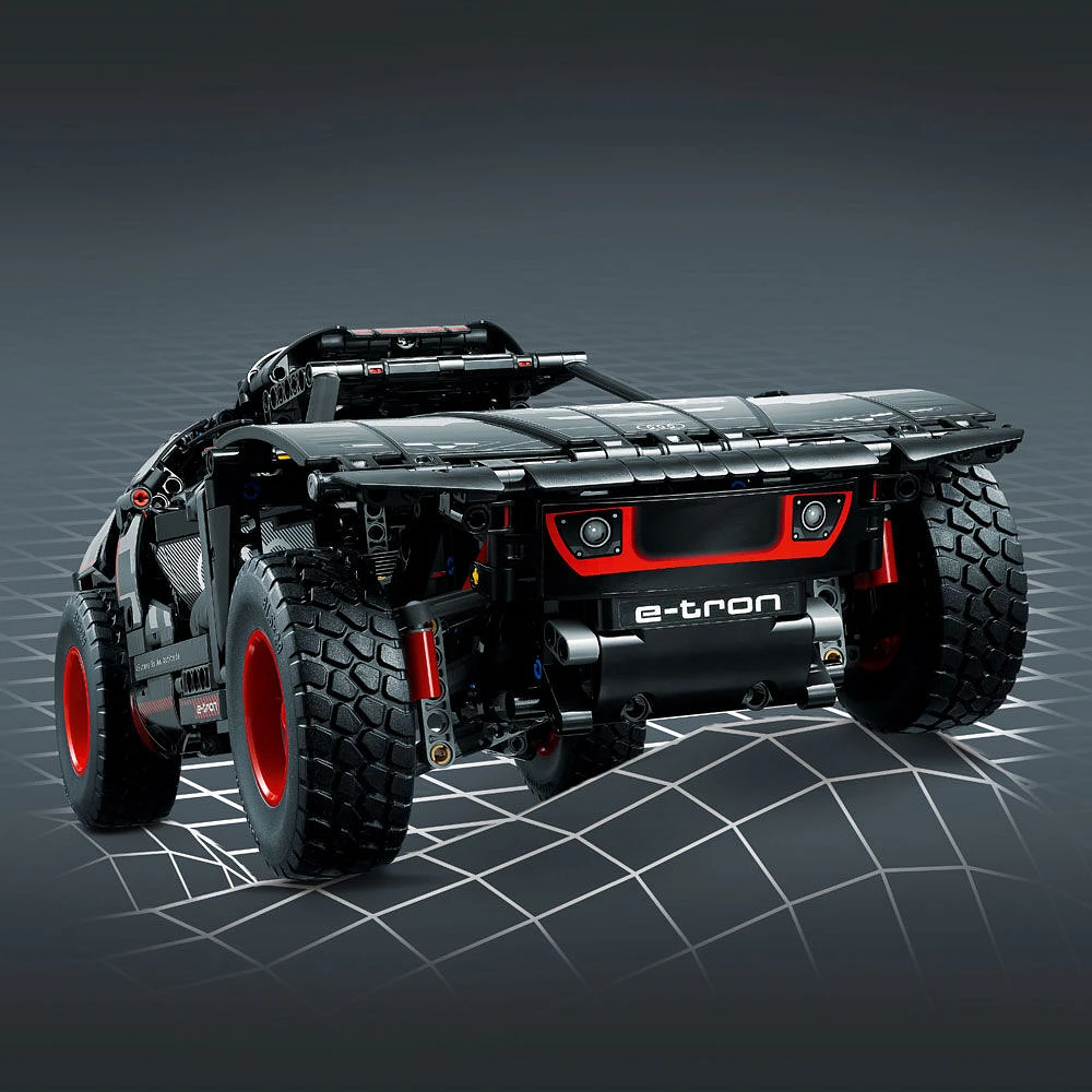 LEGO Technic Audi RS Q e-tron; jeu de construction de voiture téléguidée pour enfants 10+ 42160