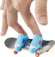 Hot Wheels Skate-Coffret Fingerboard et Chaussures - 1 par commande, la couleur peut varier (Chacun vendu séparément, sélectionné au hasard)