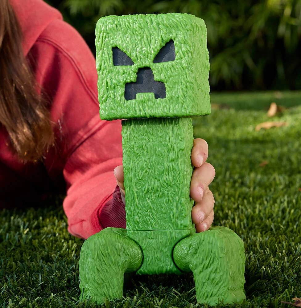 Minecraft Creeper Large-Scale Action Figure, 12-inch Character Collectible Inspired by the Movie
