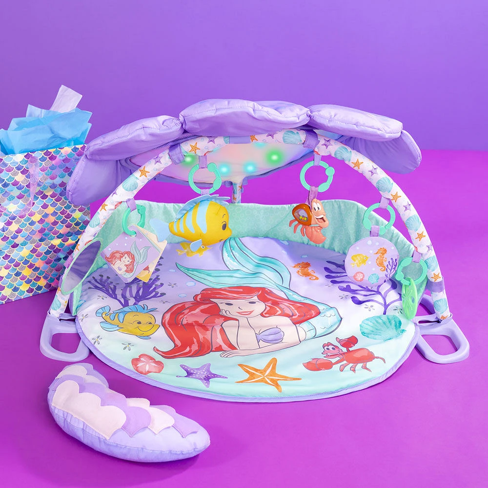Tapis d'éveil son et lumières la Petite Sirène et le trésor d'étincelles de Bright Starts