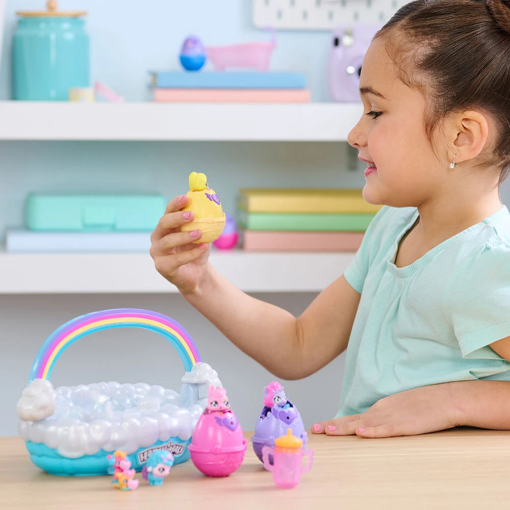 Hatchimals Alive, Panier de printemps avec 6 mini figurines, 3 oeufs qui éclosent tout seuls, cadeau amusant de Pâques