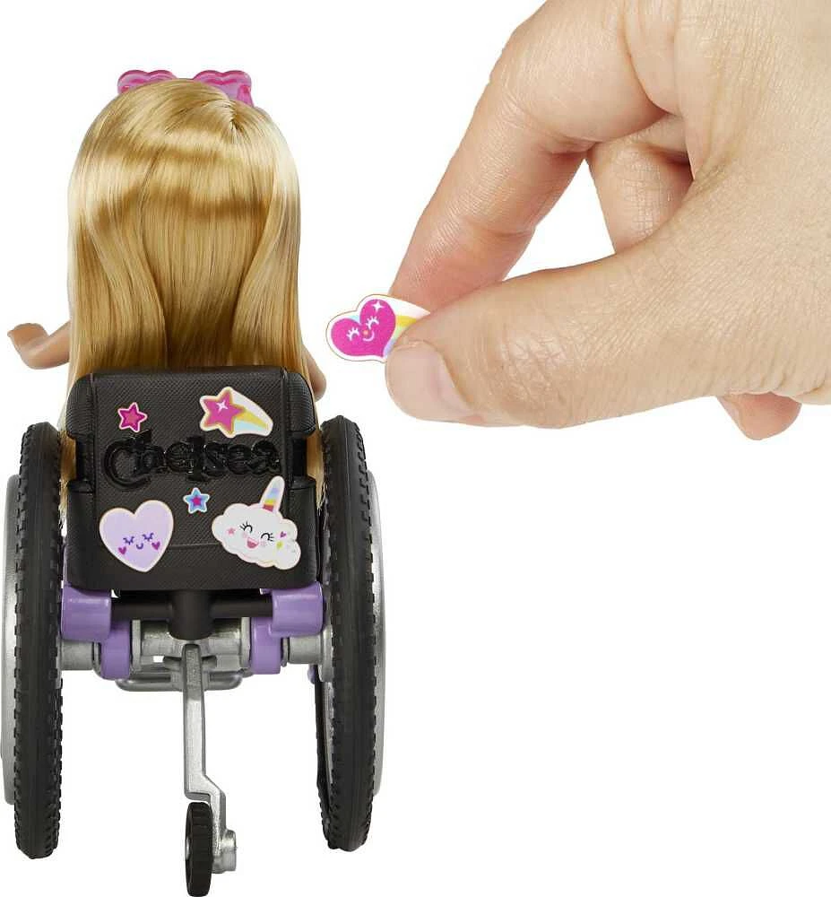 Barbie- Chelsea- Poupée et fauteuil roulant