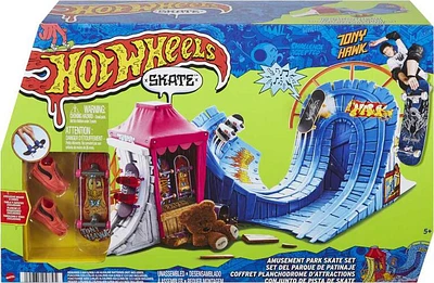 Hot Wheels Skate Amusement Park Set with Tony Hawk Fingerboard