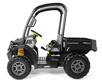 Peg-Perego John Deere Gator XUV-550 Midnight Black Edition.