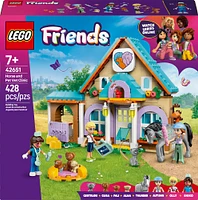 LEGO Friends La clinique vétérinaire pour chevaux et animaux de compagnie, Jouet de simulation avec 3 minipoupées et 5 animaux 42651