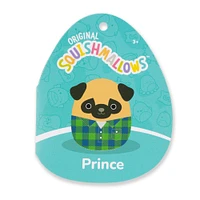 Peluche Squishmallows 12" - Prince le carlin avec chemise en flanelle