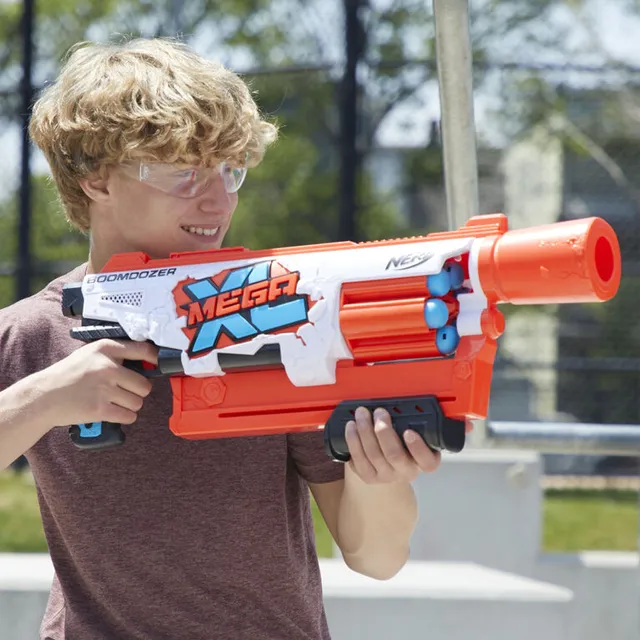 NERF Roblox Shark Seeker Shark-Fin Priming Dart Blaster