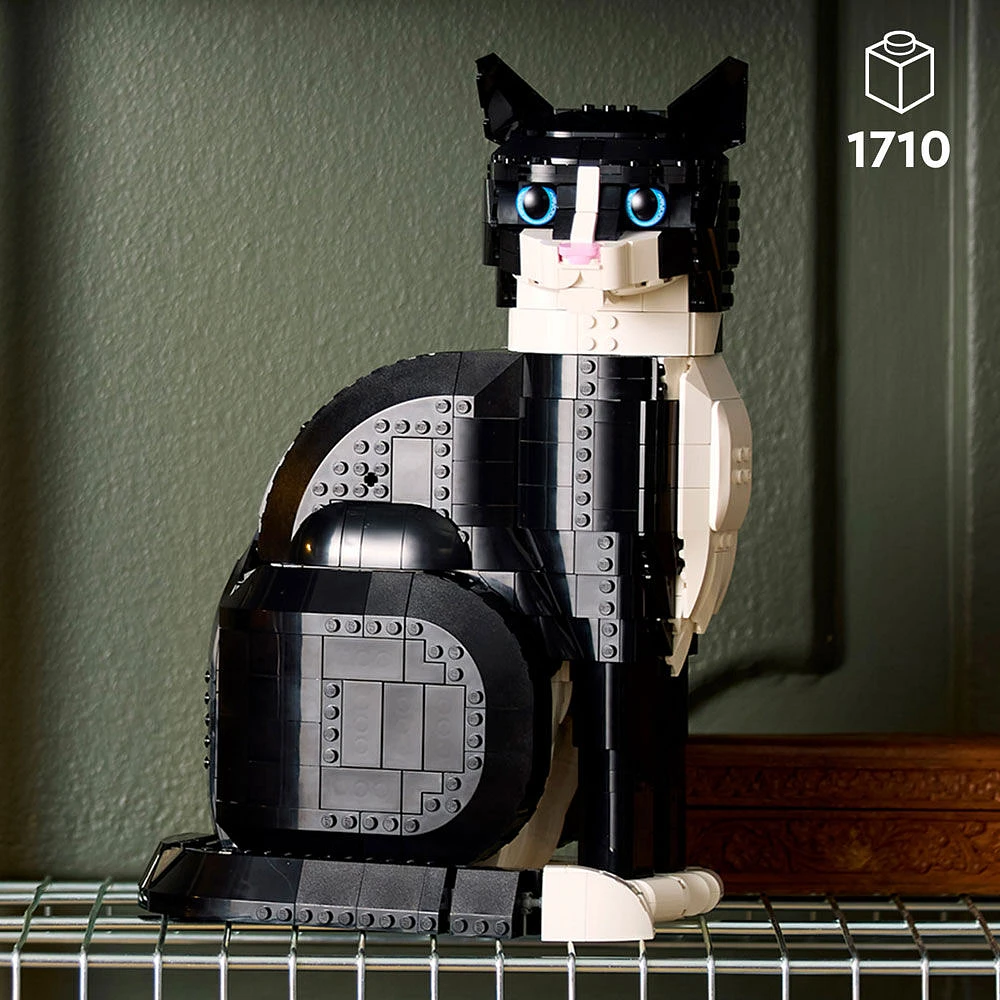 LEGO Ideas Tuxedo Cat Gift Idea for Animal-Lovers and Home Décor 21349