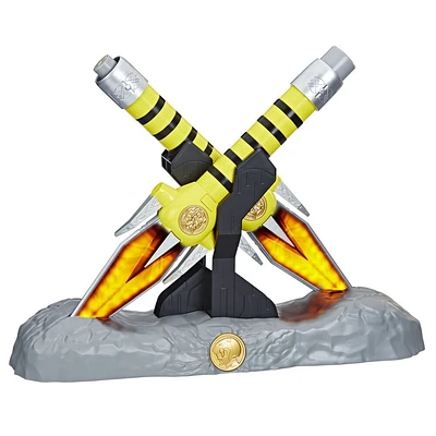 Power Rangers Lightning Collection Mighty Morphin Yellow Ranger Power Daggers Premium Roleplay Collectible