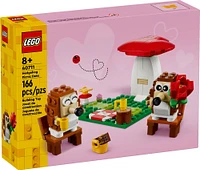 LEGO Hedgehog Picnic Date Building Toy - Animal Figures & Playset for Kids - with 2 Hedgehog Toys - 40711