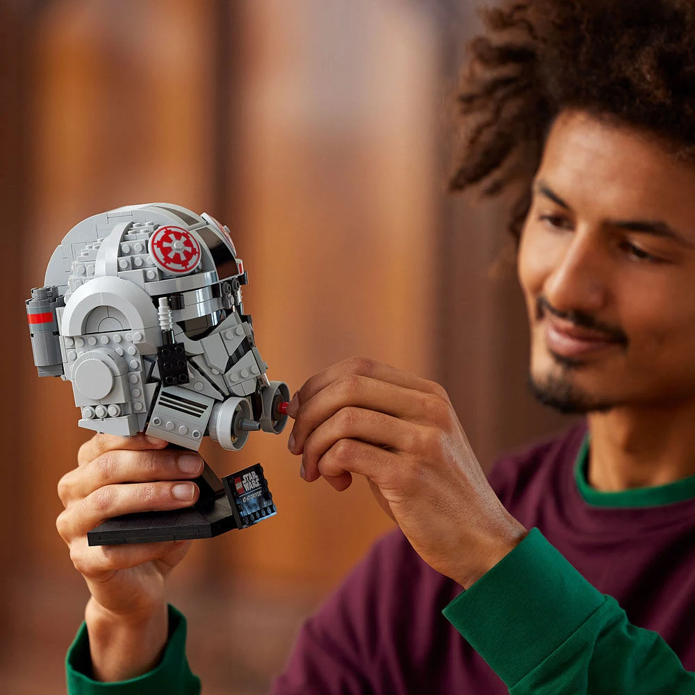 LEGO Star Wars Le casque de pilote de TB-TT, Ensemble de modèle à construire, Cadeau créatif pour adultes 75429