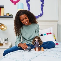 Wizarding World Harry Potter, 8-inch Brilliant Hermione Granger Doll Gift Set with 5 Accessories and 2 Outfits
