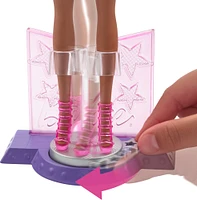 Barbie Carrières 65 anniversaire Vedette Pop et 10 accessoires