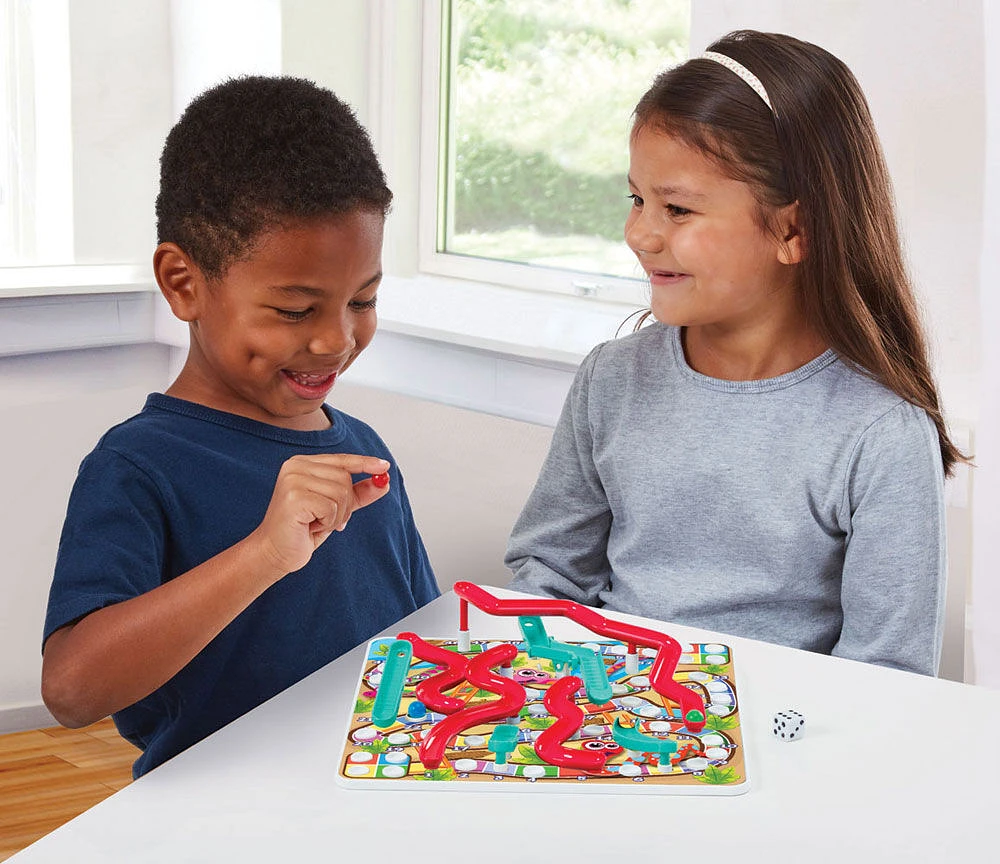 Ideal Games - 3D Snakes & Ladders