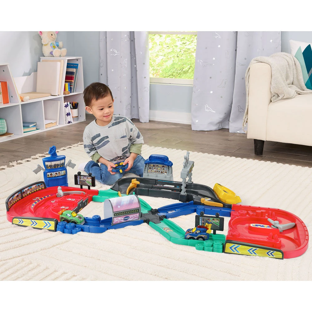 VTech Go! Go! Smart Wheels Checkered Flag Motorized Track Set - TRU Exclusive - English Edition