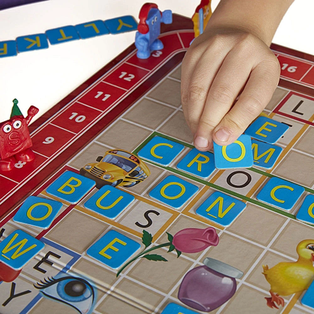 Hasbro Gaming - Scrabble Junior Game - English Edition