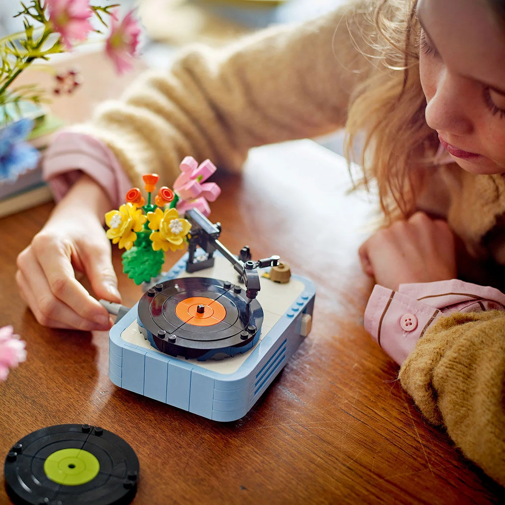 LEGO Creator 3en1 Le tourne-disque avec des fleurs, Ensemble musical, Se transforme en radio ou en microphone 31172