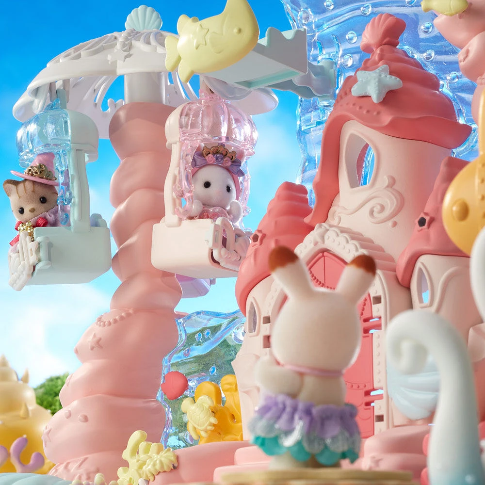 Calico Critters Château de sirène pour bébé, ensemble de jeu pour maison de poupée avec 3 figurines de poupée à collectionner