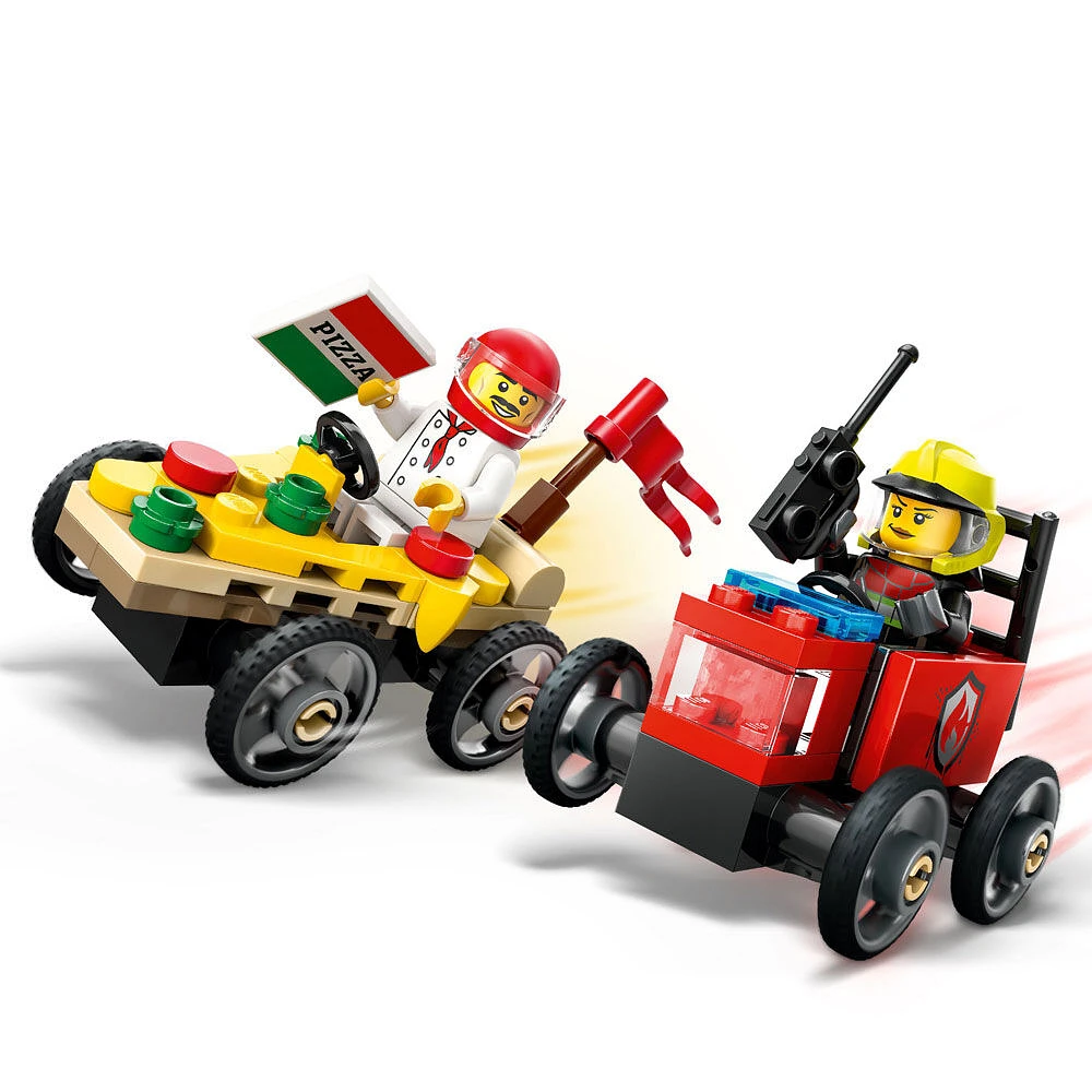 LEGO City Ensemble de course La voiture-pizza contre le camion de pompiers, ensemble de course de boîtes à savon pour les 5 ans et plus 60458