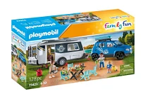 Playmobil - Famille avec voiture et caravane