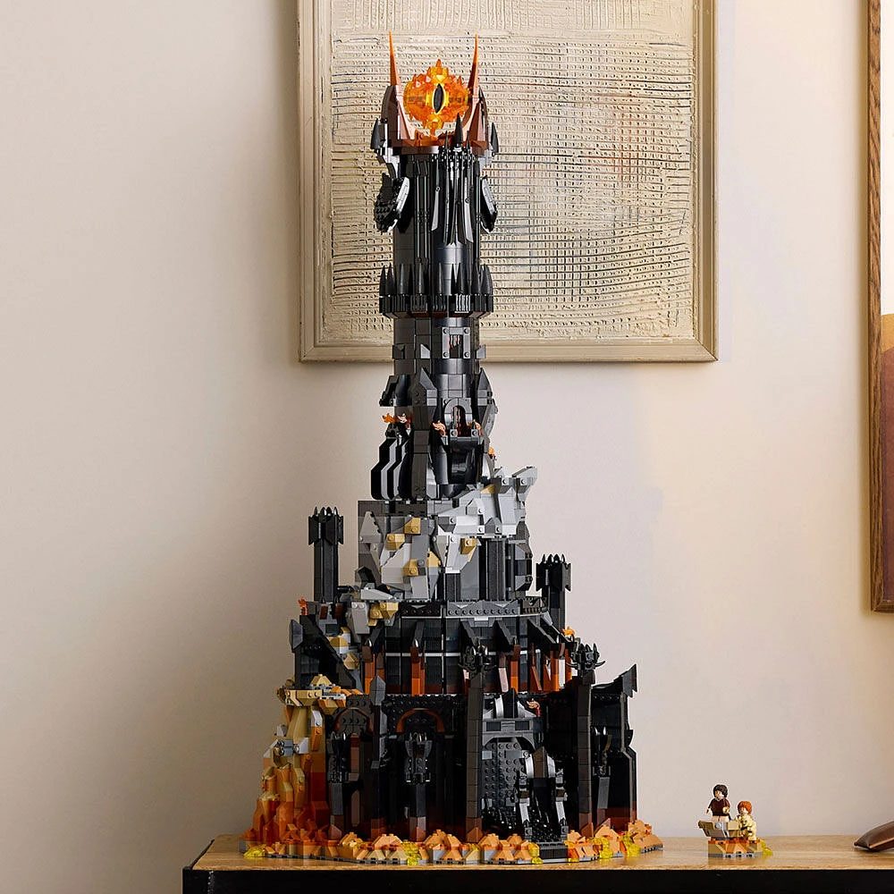 Ensemble de construction en souvenirs du film LEGO Icons Le Seigneur des Anneaux : Barad-dûr 10333