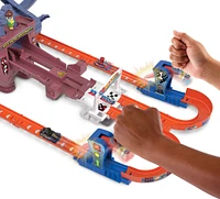 Hot Wheels RacerVerse Spider-Man's Web-Slinging Speedway Track Set with 2 Hot Wheels Racers