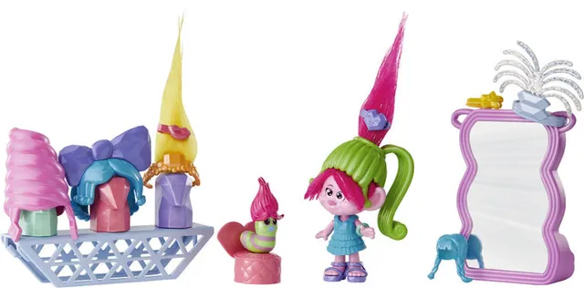 Dreamworks Trolls Band Together Trendsettin’ Trio Fashion Dolls with Queen Poppy, Spruce Bruce & Floyd