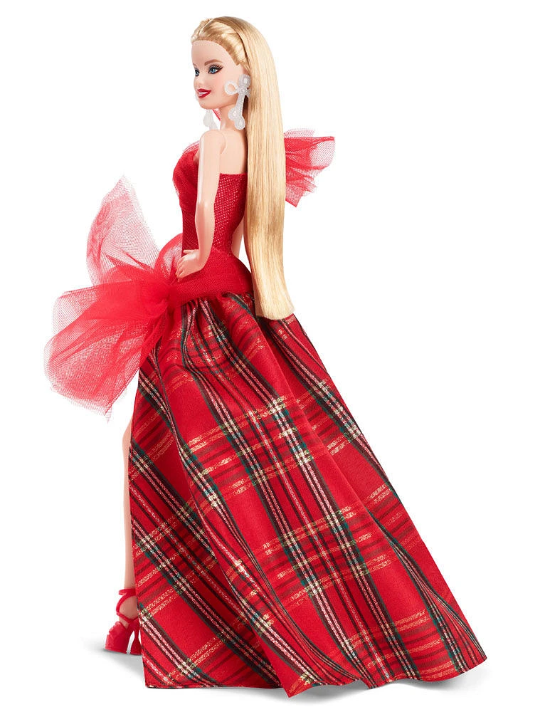 Barbie Joyeux Noël 2024 Poupée Barbie blonde emblématique portant une robe à carreaux, cadeau collector pour les fêtes, avec emballage de présentation