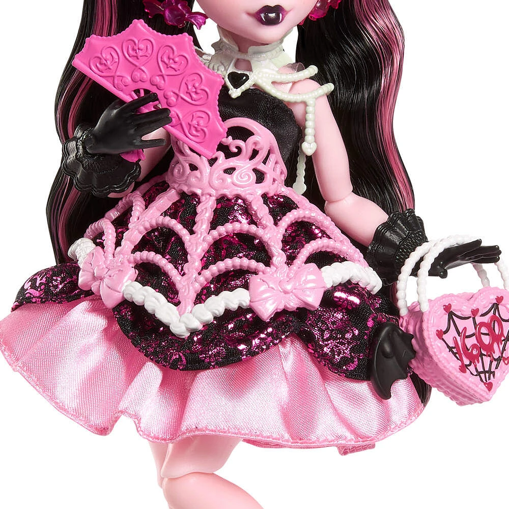 Monster High Scary Sweet Birthday Draculaura Doll in Party Dress with Balloon & Gift