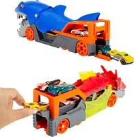 Hot Wheels City Battling Creature Transports Vehicle & 10 Die-Cast Toy Cars