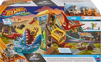 Hot Wheels RacerVerse Jurassic World Blue's Raptor Rush Track Set